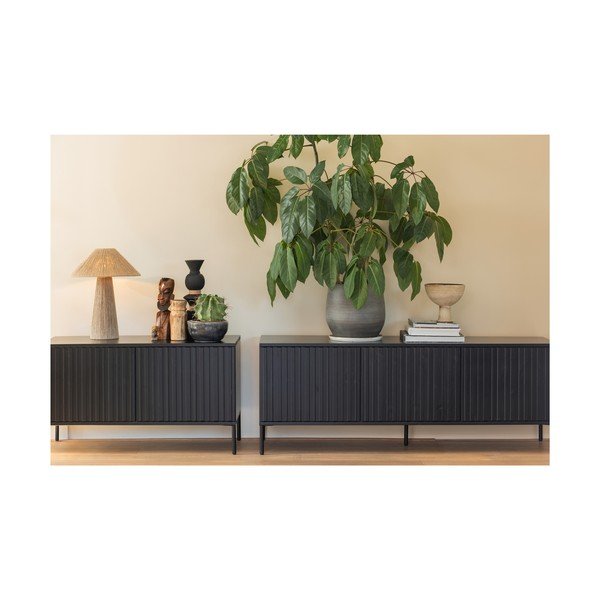 Juodos spalvos iš pušies masyvo TV spintelė 100x56x44 cm Gravure – WOOOD-image-1