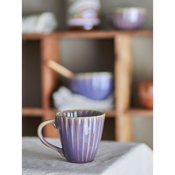 Tamsiai violetinės spalvos iš molio puodelis 220 ml Latina – Bloomingville-image-1