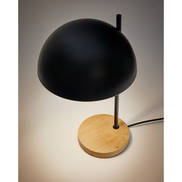Juodos spalvos/natūralios spalvos stalinis šviestuvas (aukštis 48,5 cm) su metaliniu gaubtu Catlar – Kave Home-image-3