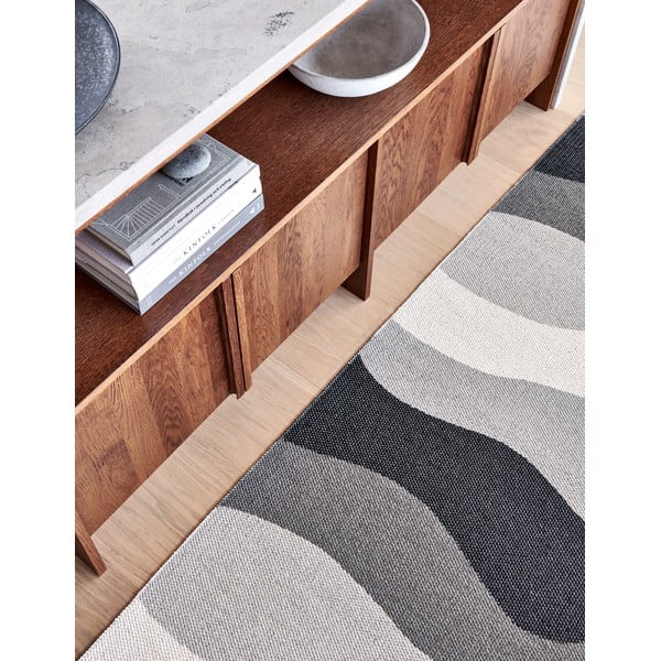 Pilkos spalvos lauko kilimas 70x200 cm Urvi Metal – Pappelina-image-3