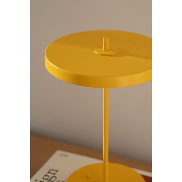 Geltonos spalvos iš metalo stalinis šviestuvas LED (aukštis 31 cm) su metaliniu gaubtu Asteria Move – UMAGE-image-3