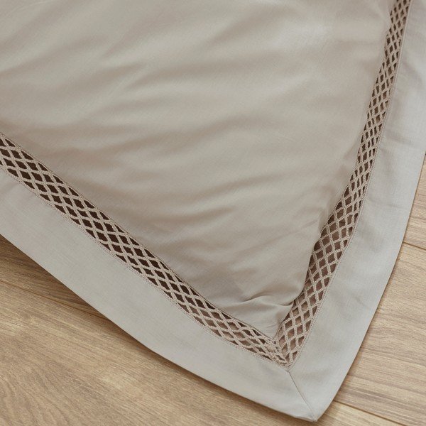 Šviesiai rudos spalvos dvigulė/itin ilga patalynė 230x220 cm Classic Lattice Lace – Catherine Lansfield-image-3