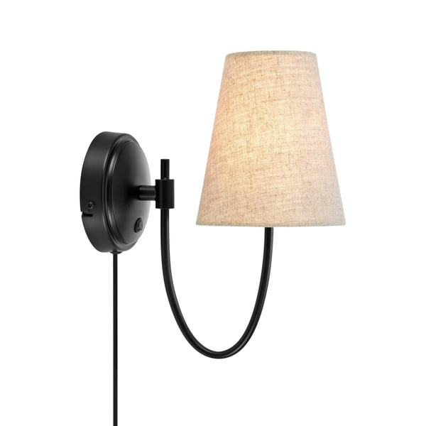 Juodos spalvos/smėlio spalvos sieninė lempa su kištuku Amar – Markslöjd