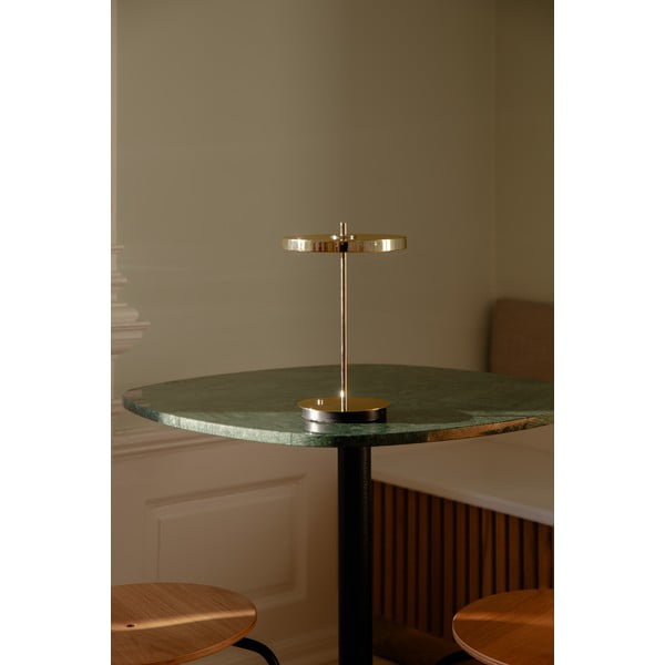 Stalinis šviestuvas auksinės spalvos LED su pritemdymo funkcija (aukštis 31 cm) su metaliniu gaubtu Asteria Move – UMAGE-image-1