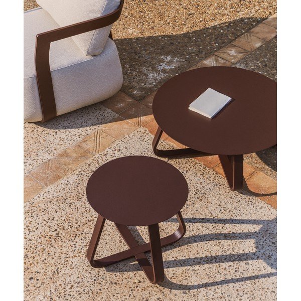 Iš metalo apvalios formos sodo šoninis staliukas ø 48 cm Tamaris – Kave Home-image-2
