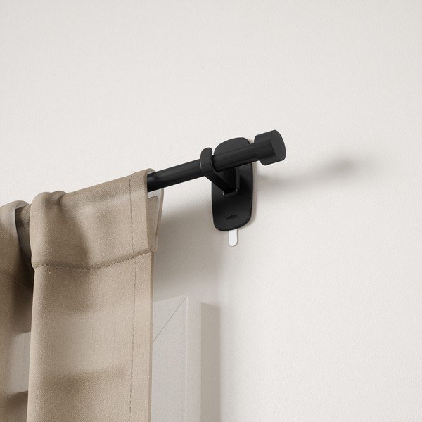 Matinės juodos spalvos iš plieno išplečiamas užuolaidos strypas 40 - 71 cm Adhera – Umbra-image-4