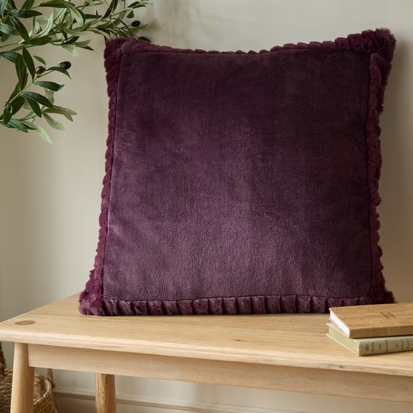 Iš mikropliušo dekoratyvinė pagalvėlė 55x55 cm Velvet and Faux Fur – Catherine Lansfield-image-1