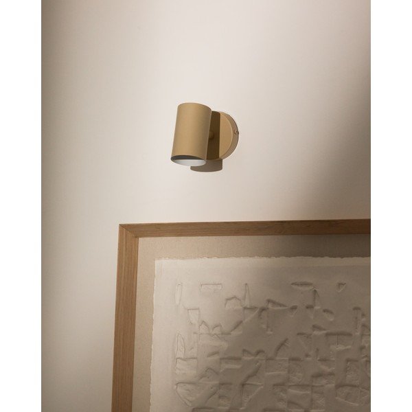 Smėlio spalvos iš metalo sieninė lempa Manie – Kave Home-image-1