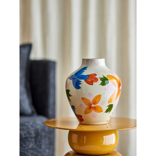 Iš akmens masės dažyta rankomis vaza (aukštis 27 cm) Maricala – Bloomingville-image-1