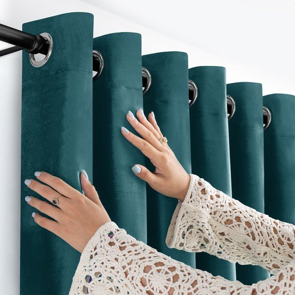 Iš velveto pritemdymas (dalinis užtemimas) užuolaida smaragdinės spalvos 200x225 cm Velto – Filumi-image-3