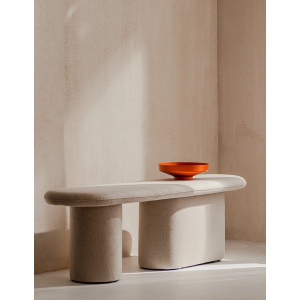 Smėlio spalvos paminkštinto audinio suolas iš vilnos Rull – noo.ma-image-1