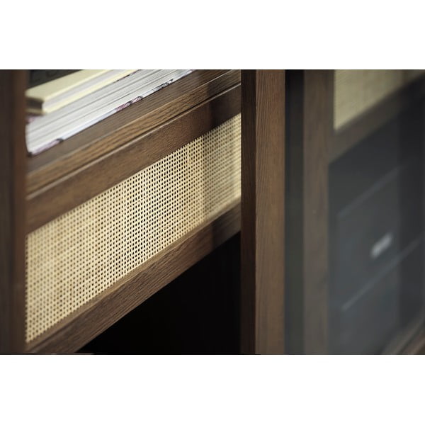 Vitrina tamsiai rudos spalvos iš ąžuolo su stumdomomis durimis 110x160 cm Barrali – Unique Furniture-image-4