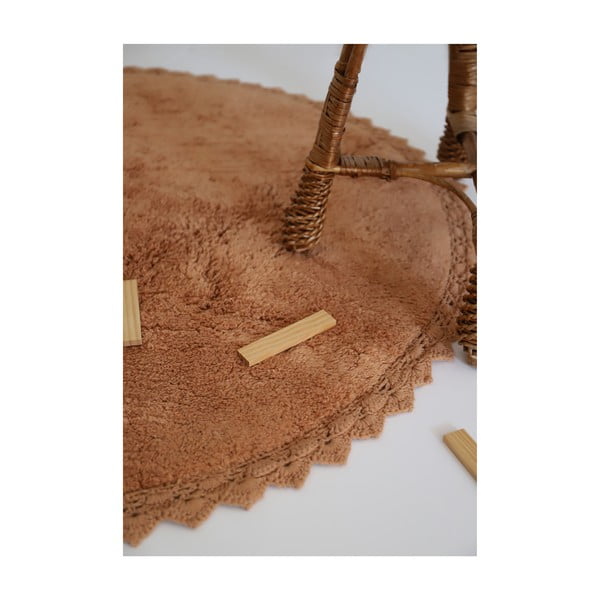 Skalbiamas/rankų darbo iš medvilnės apvalios formos kilimas raudonos plytų spalvos ø 110 cm Perla Toffee – Nattiot-image-2