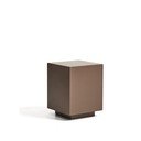 Iš betono sodo šoninis staliukas 35x35 cm Rustella – Kave Home