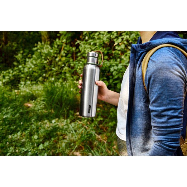 Sidabrinės spalvos iš nerūdijančio plieno termosas 750 ml – Black + Blum-image-3