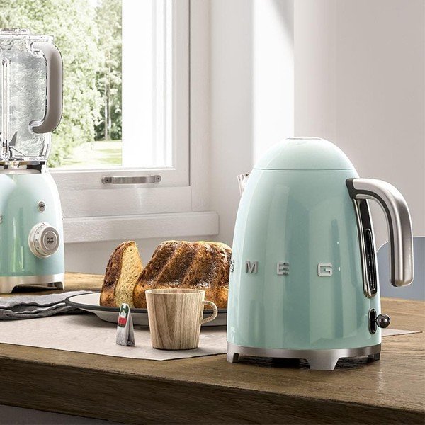 Šviesiai žalios spalvos virdulys 1,7 l 50's Retro Style – SMEG-image-3