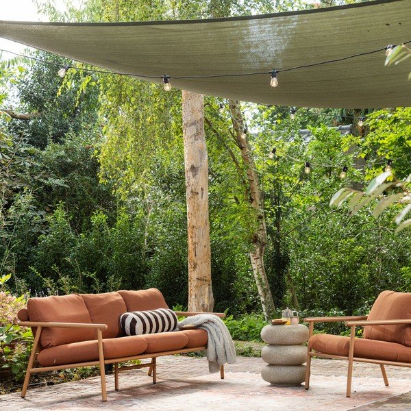 Terakotos spalvos iš audinio sodo sofa Cavero – WOOOD-image-1