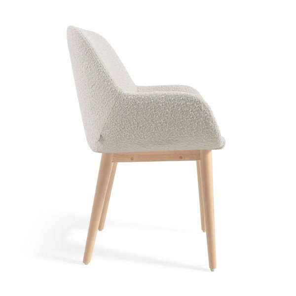 Baltos spalvos iš audinio valgomojo kėdė Konna – Kave Home-image-3