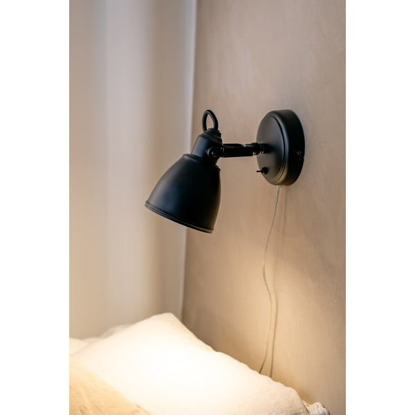 Juodas sieninis šviestuvas Markslöjd Fjallbacka-image-1