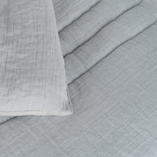 Pilkai žalios spalvos dygsniuota lovatiesė 230x260 cm – Ixia-image-1