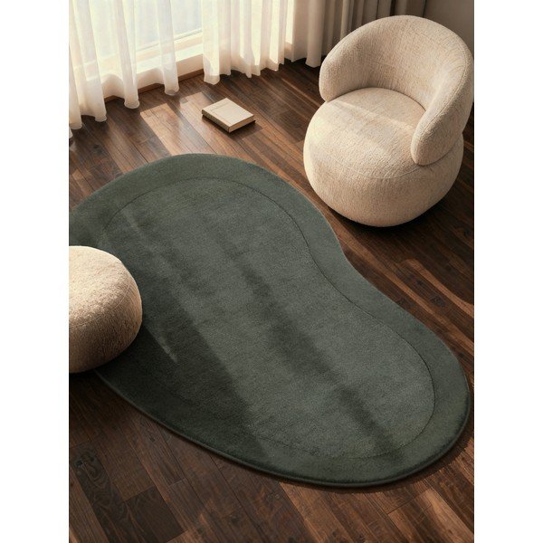 Rankų darbo tamsiai žalios spalvos kilimas iš vilnos mišinio 125x200 cm Kari Organic – Villeroy&Boch-image-1