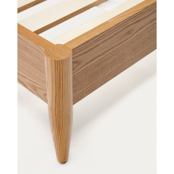 Dvigulė lova iš uosio masyvo smėlio spalvos/natūralios spalvos su lovos grotelėmis 180x200 cm Octavia – Kave Home-image-4