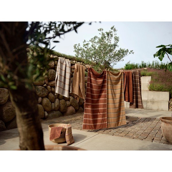 Rudos spalvos/smėlio spalvos iš medvilnės rankšluostis 50x100 cm Sauna – Zone-image-3