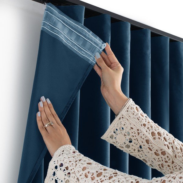 Iš velveto pritemdymas (dalinis užtemimas) užuolaida mėlynos spalvos 265x300 cm Velto – Filumi-image-3