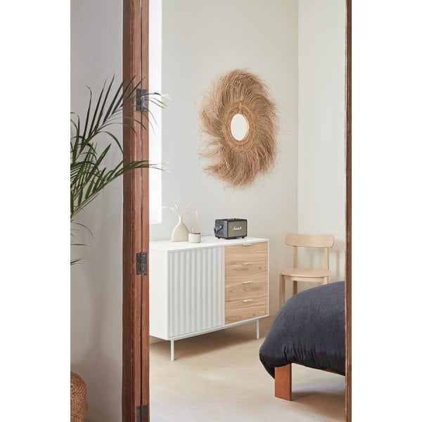 Žema šoninė spintelė baltos spalvos/natūralios spalvos iš ąžuolo 108x80 cm Sierra – Teulat-image-1