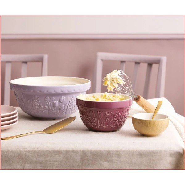 Dubuo In The Meadow – Mason Cash-image-1