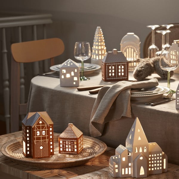 Iš keramikos žvakidė arbatinei žvakutei Gingerbread Lighthouse – Kähler Design-image-1