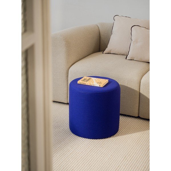 Mėlynos spalvos pufas iš vilnos Folk – noo.ma-image-1
