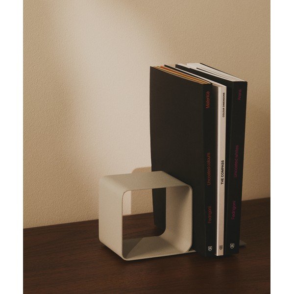 Knygos atrama Mistra – Kave Home-image-1