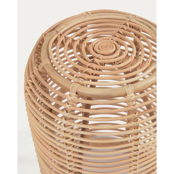 Iš rotango apvalios formos šoninis stalas ø 45 cm Kohana – Kave Home-image-1