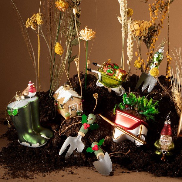 Iš stiklo rankų darbo eglutės papuošimas 12 cm Christmas Wellies – Sass & Belle-image-1