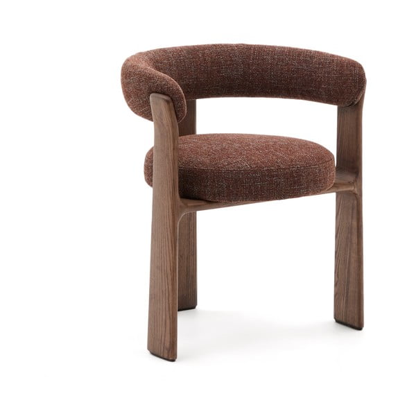 Rudos spalvos iš uosio masyvo valgomojo kėdė su porankiais Granite – Kave Home