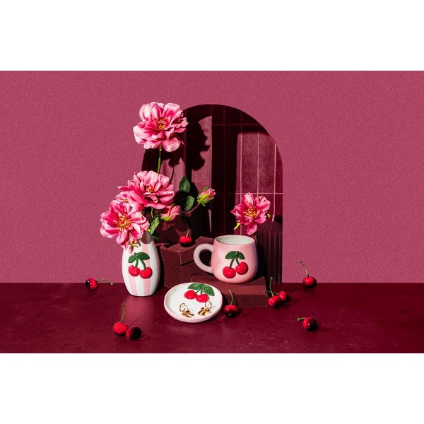 Šviesiai rožinės spalvos puodelis Cherry – Sass & Belle-image-2