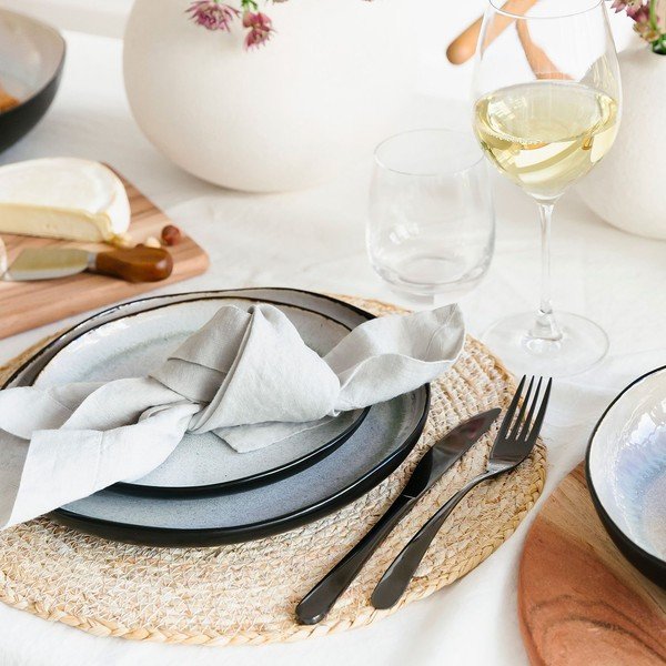 Juodos spalvos/smėlio spalvos iš akmens masės lėkštė ø 27 cm Lunar – Salt&Pepper-image-1