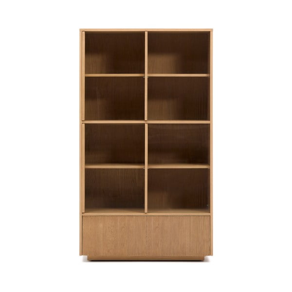 Natūralios spalvos vitrina iš ąžuolo su stumdomomis durimis 100x174x40 cm Helvine – Kave Home
