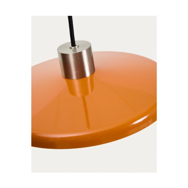 Oranžinės spalvos kabantis šviestuvas su metaliniu gaubtu Nuvira – Kave Home-image-2