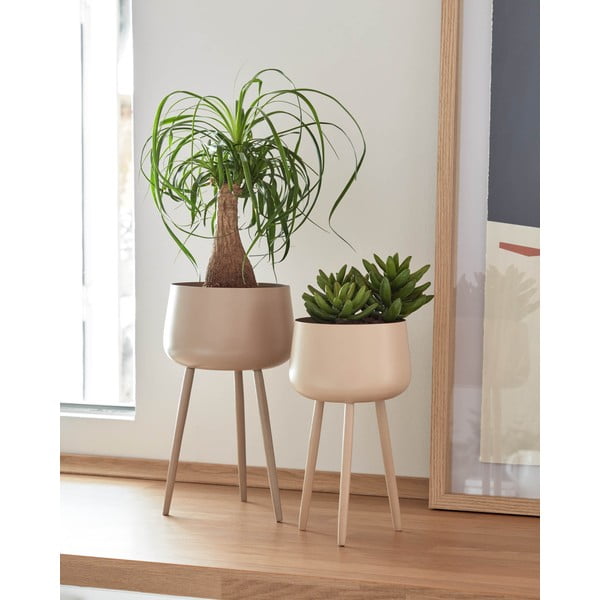 Iš metalo gėlių stovas ø 18 cm (aukštis 32 cm) Apia – Kave Home-image-1