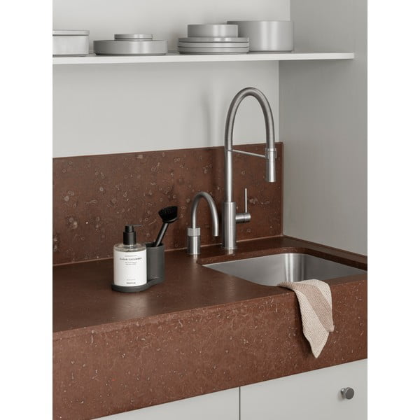 Juodos spalvos iš molio stovas skalbimo reikmenims Piro – Blomus-image-1