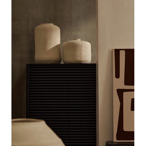 Kreminės spalvos iš papjė mašė aukšta vaza (aukštis 55 cm) Serina – Kave Home-image-1