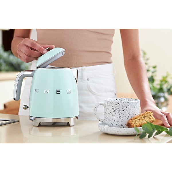 Virdulys iš nerūdijančio plieno šviesiai žalios spalvos 800 ml Retro Style – SMEG-image-1