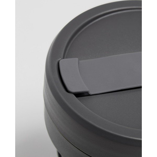 Juodas kelioninis puodelis Stojo Titan Carbon, 710 ml-image-4