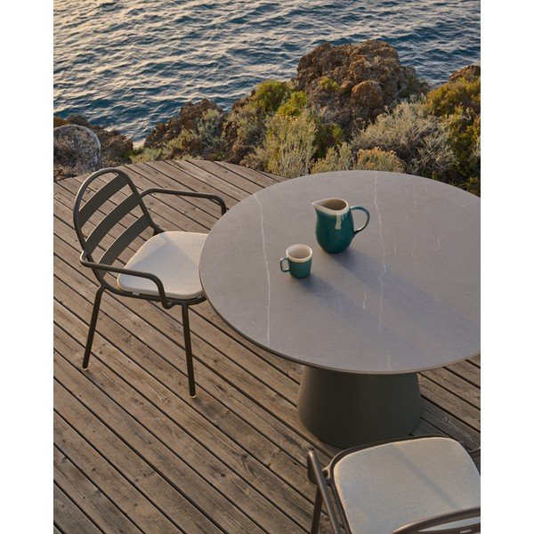Iš keraminės plokštės apvalios formos sodo valgomojo stalas ø 120 cm Tudons – Kave Home-image-1