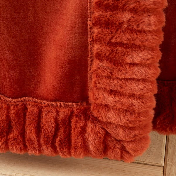 Oranžinės spalvos iš mikropliušo antklodė ir pledas 150x200 cm Velvet and Faux Fur – Catherine Lansfield-image-3