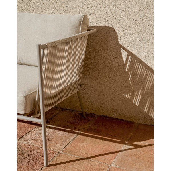 Kreminės spalvos/taupe spalvos metalinis/paminkštinto audinio sodo krėslas Zivia – Kave Home-image-3