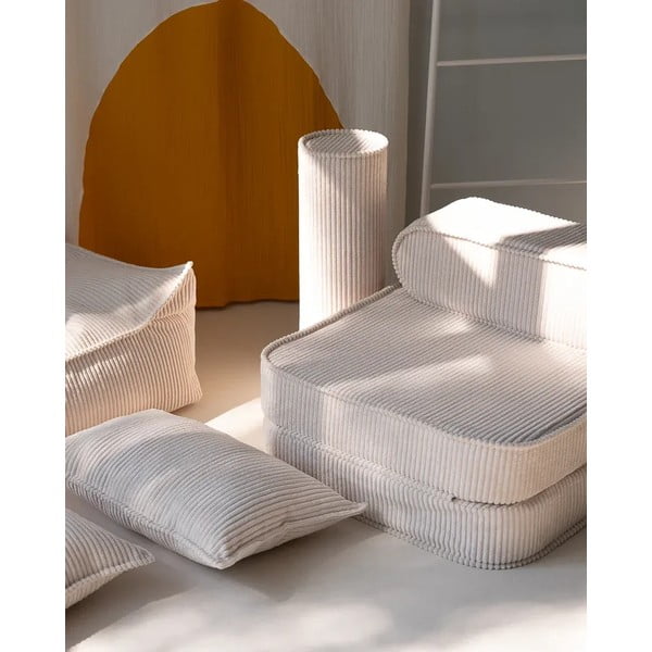 Kreminės spalvos iš kordinio velveto vaikiška sofos pagalvėlė Roll – Wigiwama-image-1
