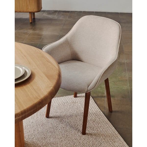 Smėlio spalvos iš audinio valgomojo kėdė Aleli – Kave Home-image-1